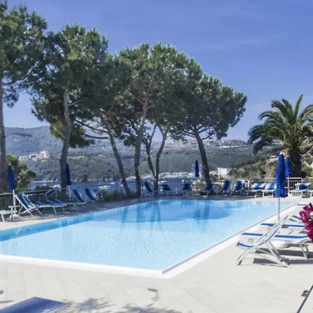Free Parking Pool With A Sea View *