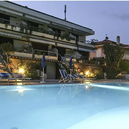 Free Parking Pool With A Sea View Appartamento